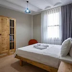Historic 2 Bedroom Galata Apt-Heart Of Istanbul Kuledibi 1