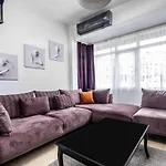 Sleek Flat With Excellent View In Cihangir