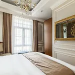 Gorgeous Studio In Historic Mansion In Beylerbeyi