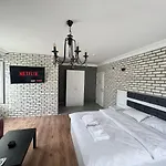 Karaca Suite
