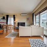 Stunning Duplex With Sea View
