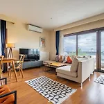 Stunning Duplex With Sea View