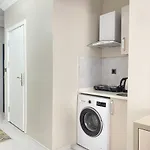Cozy Studio Flat 1 Min To Trump Mall In Sisli