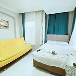 Aymila Apart