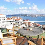 Wonder Homes- Spectacular View 6Br, 2Ba, Rooftop
