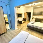 Hotel The Neom Suites