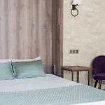 Castle Franco Suites