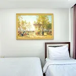 Bright Apart Hotel