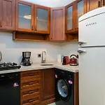 Maison Chic : Newly Renovated 3Br In City Center