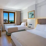 Grand Ant Hotel