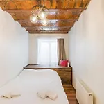 Beautiful 1 Bedroom Apt. W/Ac 400 Meters Taksim Square