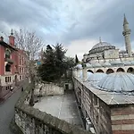 Nur Home Abuzer Yegin