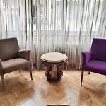 Spacious And Bright Apartment - Dirim House