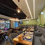 Skylife Oldcity Hotel
