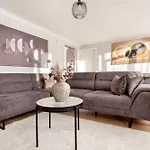Charming Spacious 4 Big Rooms With Sweet King Beds
