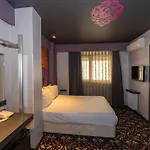 Tulip City Hotel & Spa - Istanbul Taksim Pera City Center