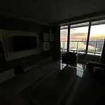 Magnificent High Floor Suite With Private Jacuzzi