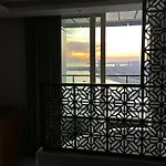 Magnificent High Floor Suite With Private Jacuzzi