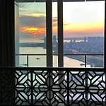 Magnificent High Floor Suite With Private Jacuzzi