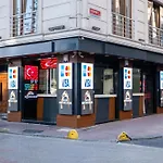 Lavin Hotel & Suites