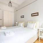 Bright Charming 2Bd15Bath Galatatower Home! #257