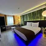 Tempo Suites Airport