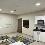Malibu Palace Suit Hotel