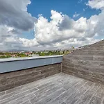 Grisverde Suites Hotel