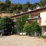 Yali Hotel