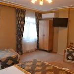 La Casa Suites