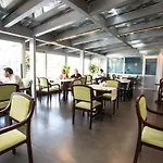 Nida Hotel City Center