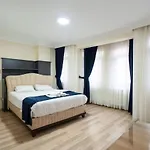 Taksim Fidan Suite