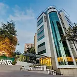 Plus Suit Atasehir