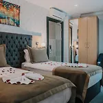 Otel Grand Lark Istanbul