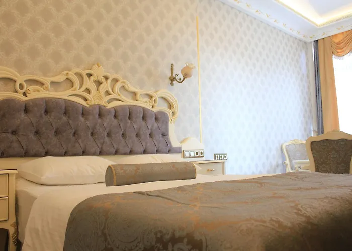 Nayla Palace Hotel