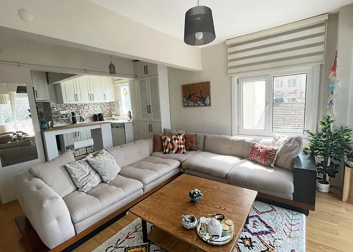 Cozy And Bright Apartment Near Bosphorus