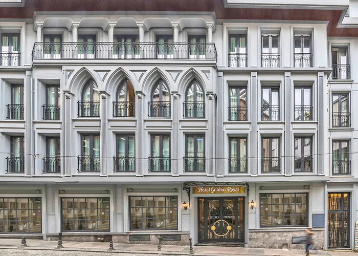 Golden Royal Hotel & Spa