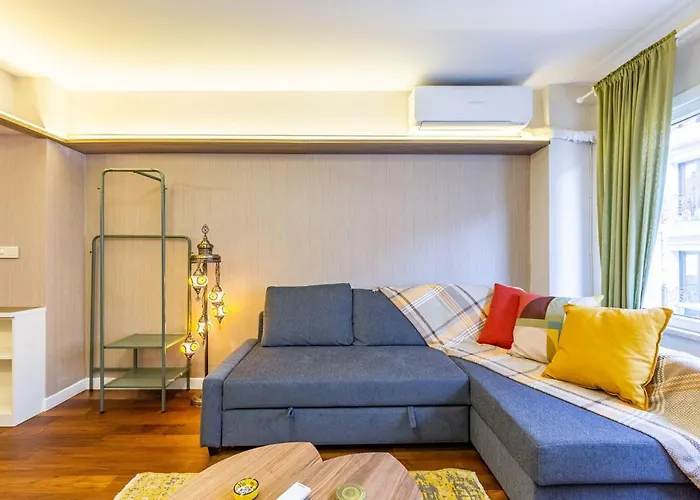 Central And Stylish Flat In The Heart Of Beyoglu