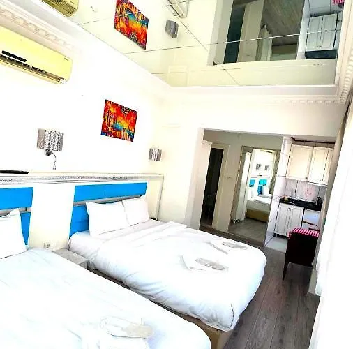 Malabadi Deluxe Suites & Studios