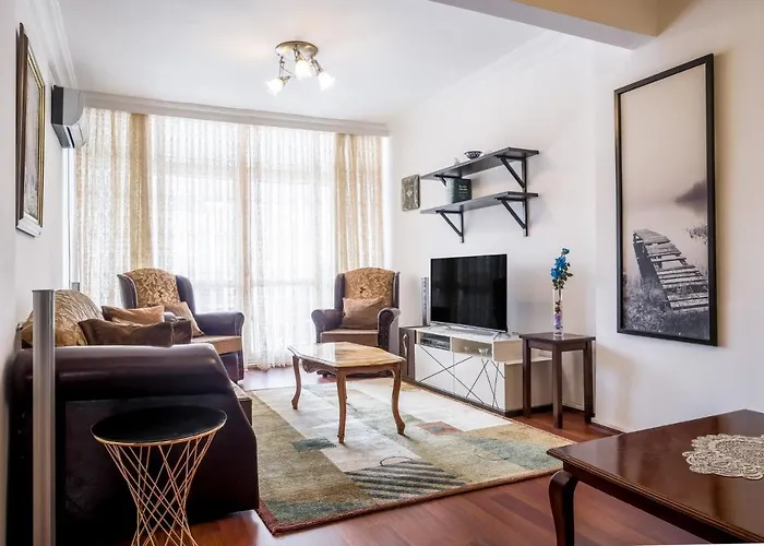 Central And Fully Furnished Flat In Bakirkoy