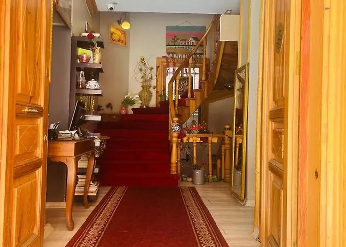 Old City Family Hotel