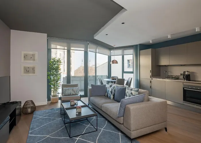 Bright Modern 1Bd Brand New Scenic Balcony! #66