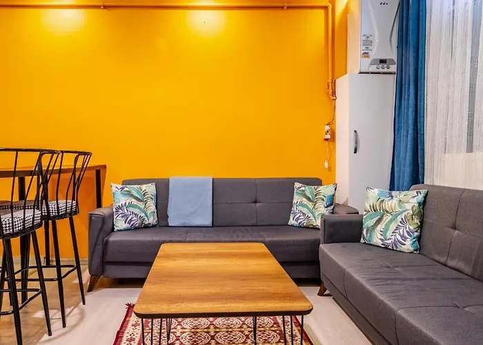 Colorful And Central Flat In Bakirkoy Next To Malls