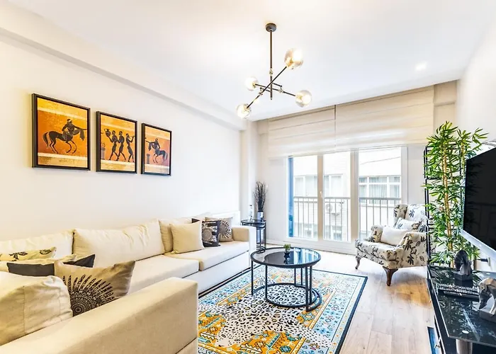 New Apartment Close Macka Park In Besiktas