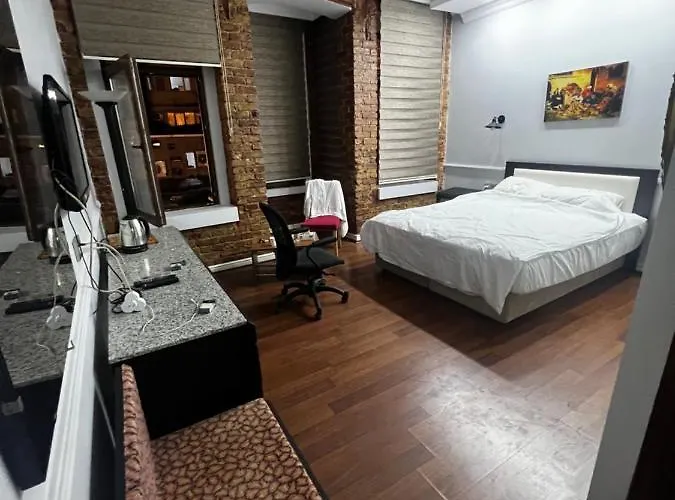 Konak Suite In The Bar Street