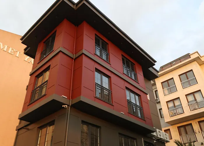 Arc House