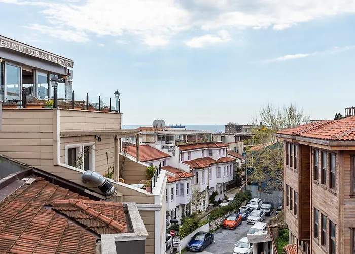 Seraglio Hotel & Suites