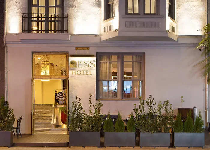 Ess Hotel