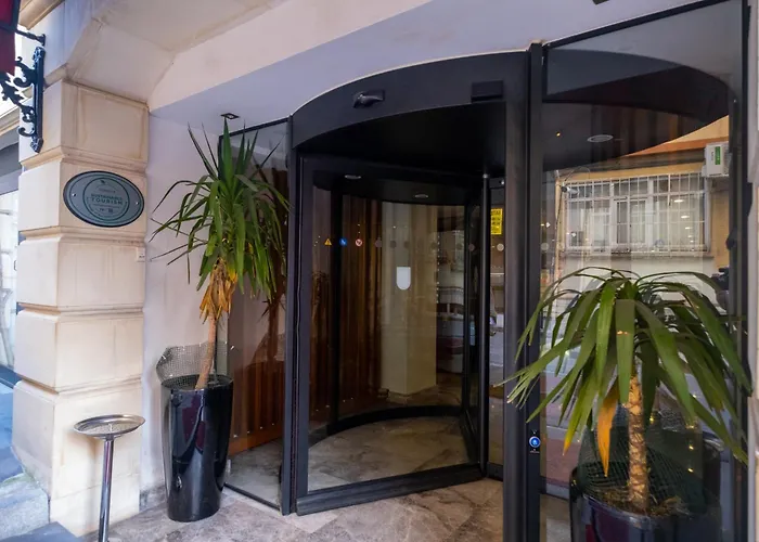 Clover Hotel Sisli