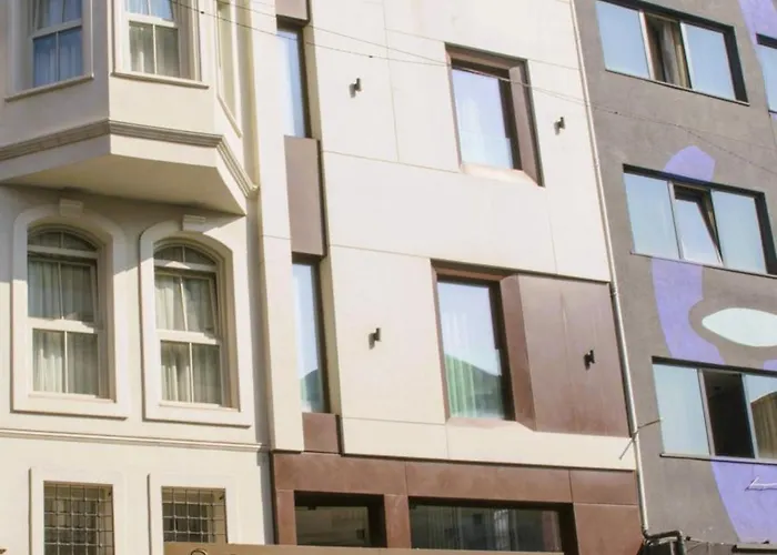 Smart And Simple Hotel Karakoy